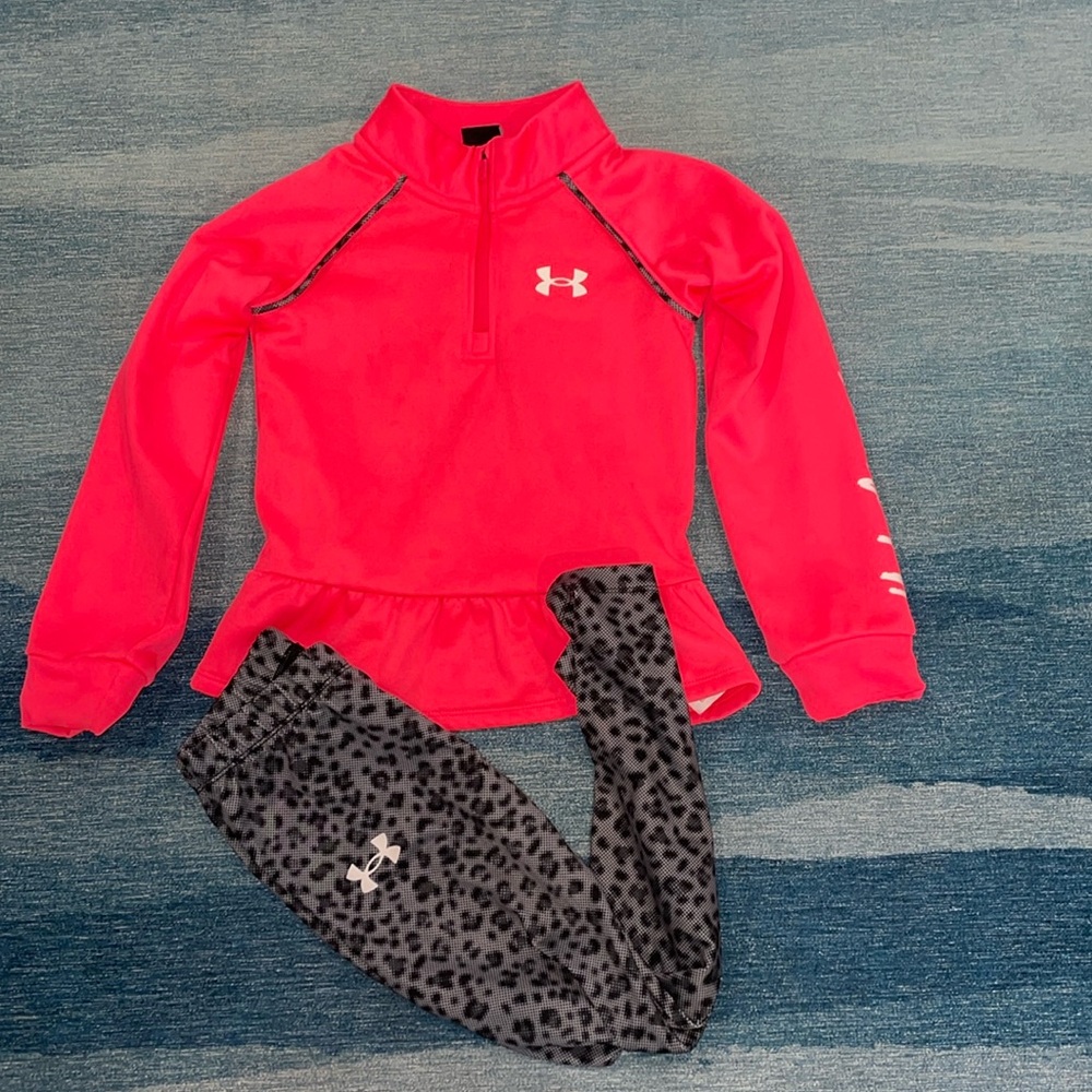 Under armor half sip with coordinating yoga pants